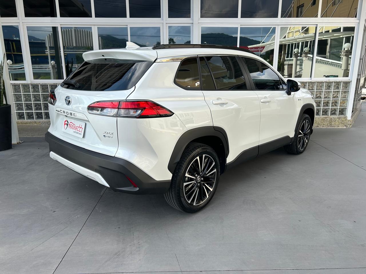 TOYOTA Corolla Cross 1.8 16V 4P FLEX VVT-I HYBRID XRX AUTOMÁTICO CVT