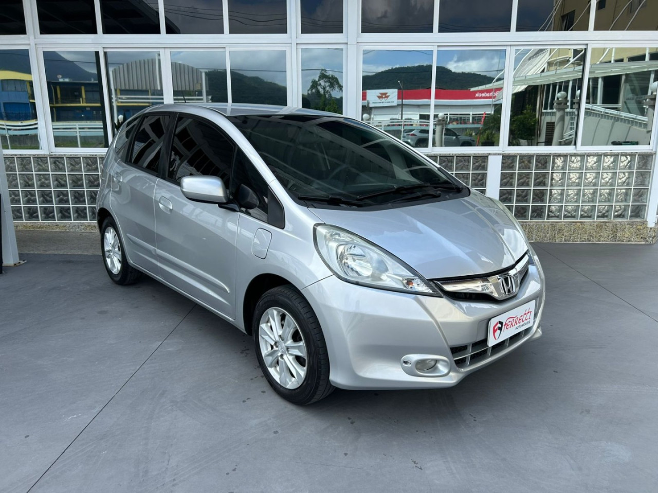 Fit 1.4 16V 4P CX FLEX