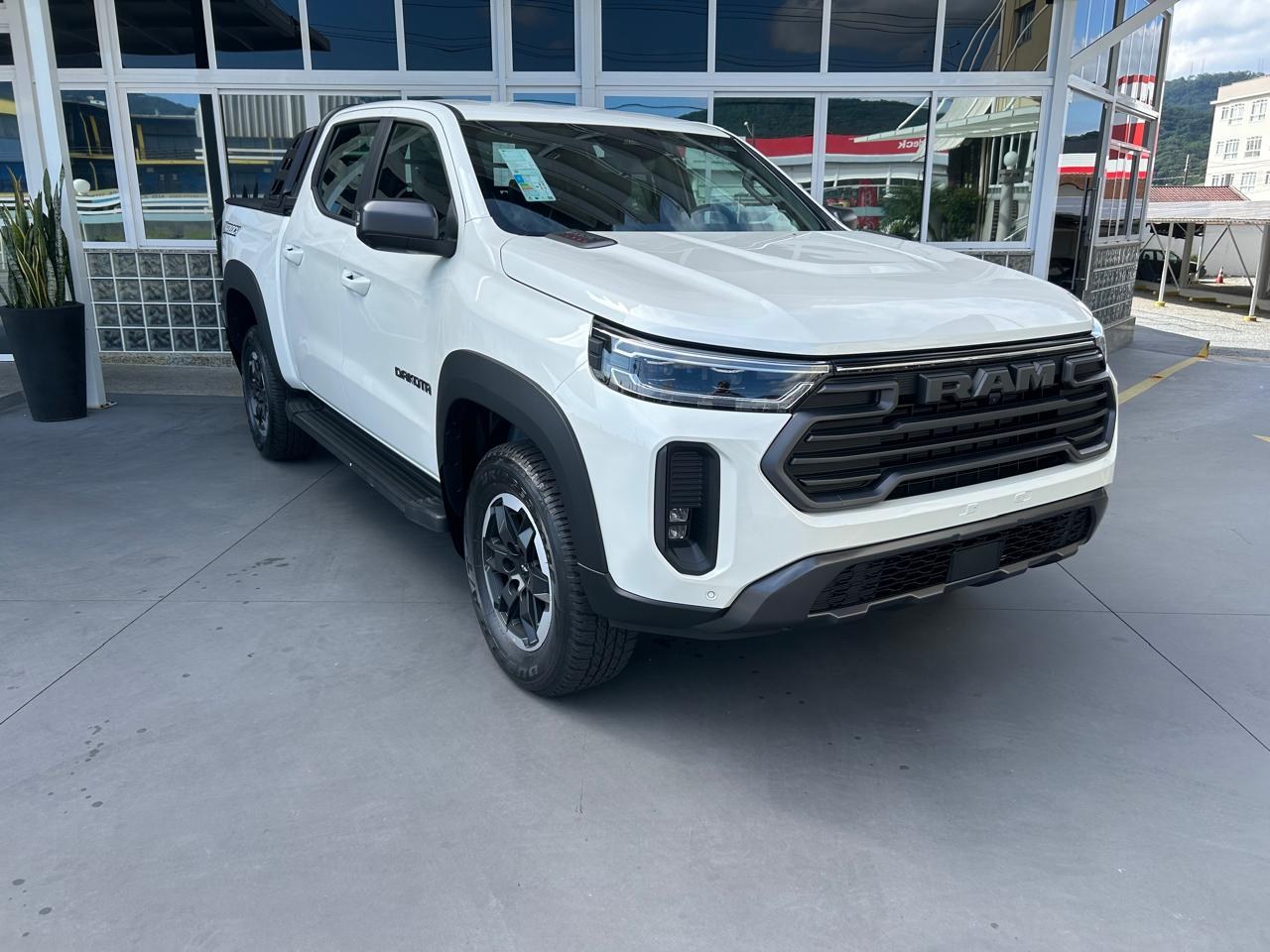 Dakota 2.2 4P TURBO DIESEL WARLOCK 4X4 AUTOMÁTICO