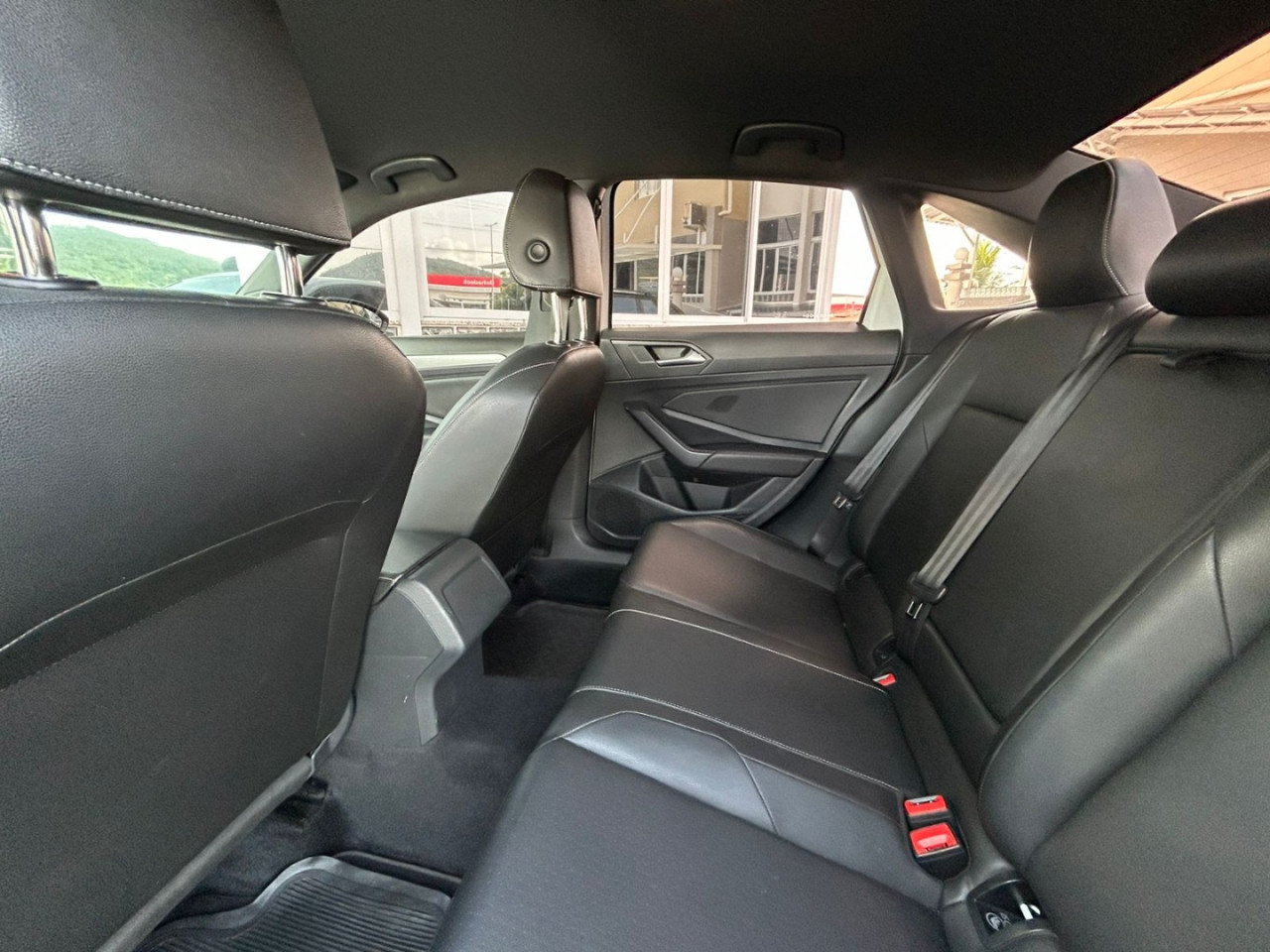 VOLKSWAGEN Jetta 1.4 4P 250 TSI R-LINE AUTOMÁTICO