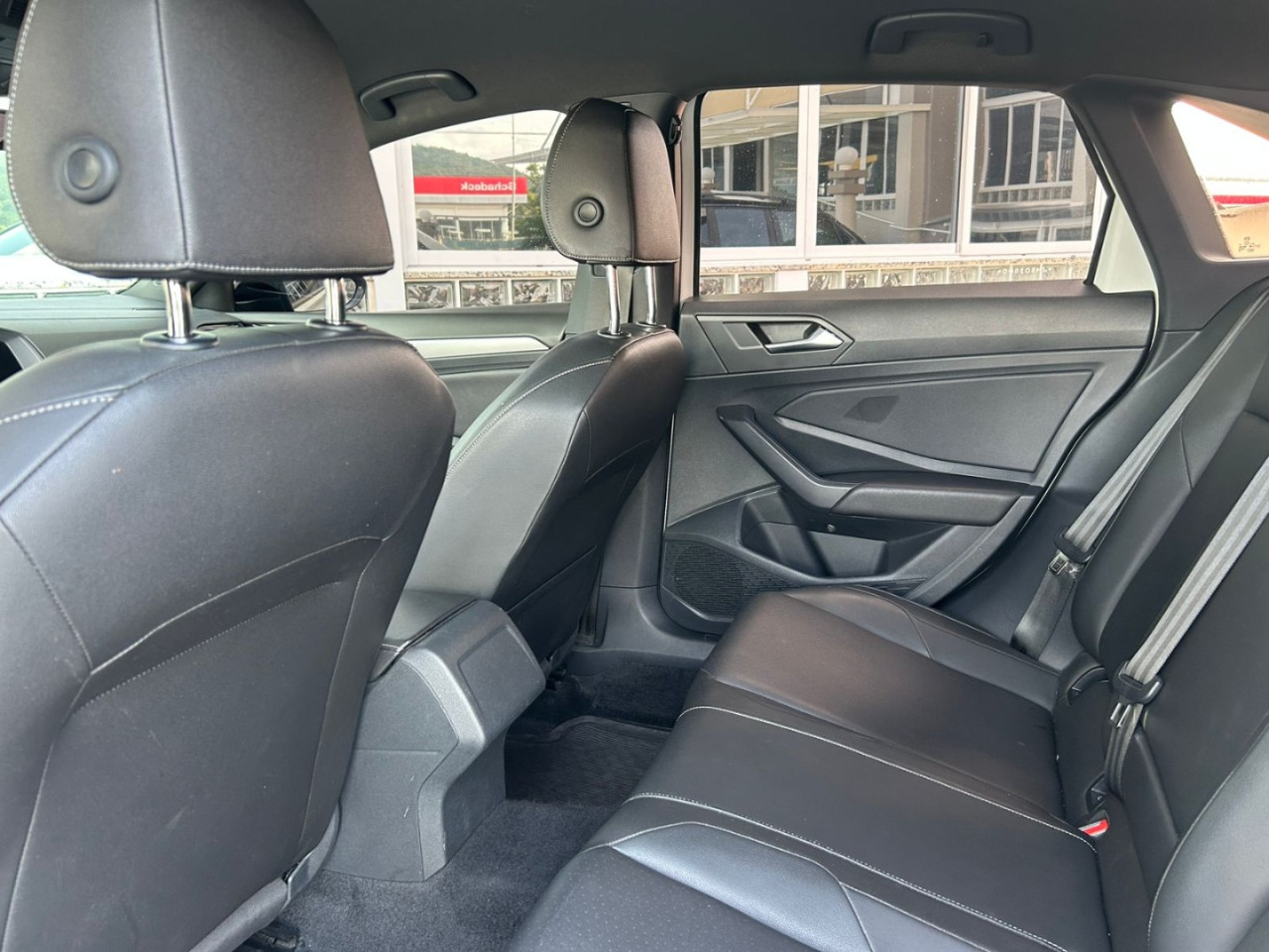 VOLKSWAGEN Jetta 1.4 4P 250 TSI R-LINE AUTOMÁTICO