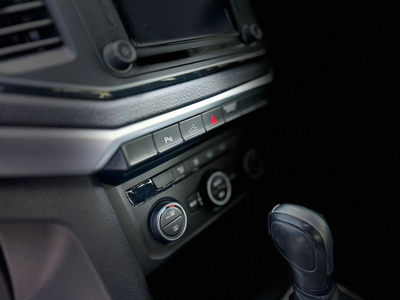 VOLKSWAGEN Amarok 3.0 V6 CABINE DUPLA HIGHLINE 4X4 TURBO INTERCOOLER AUTOMÁTICO