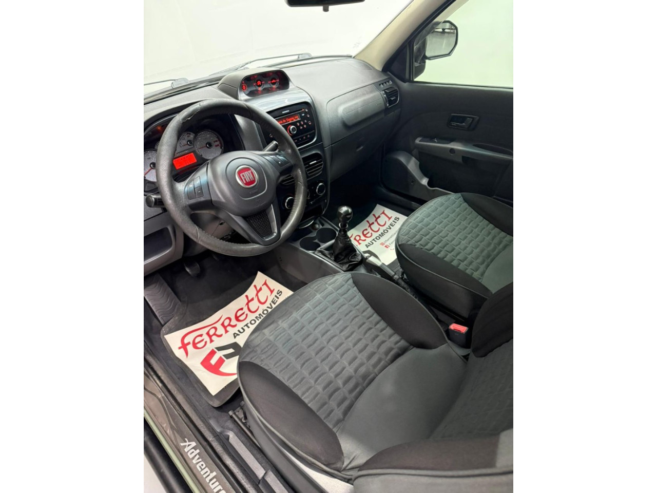 FIAT Strada 1.8 16V FLEX ADVENTURE CABINE DUPLA