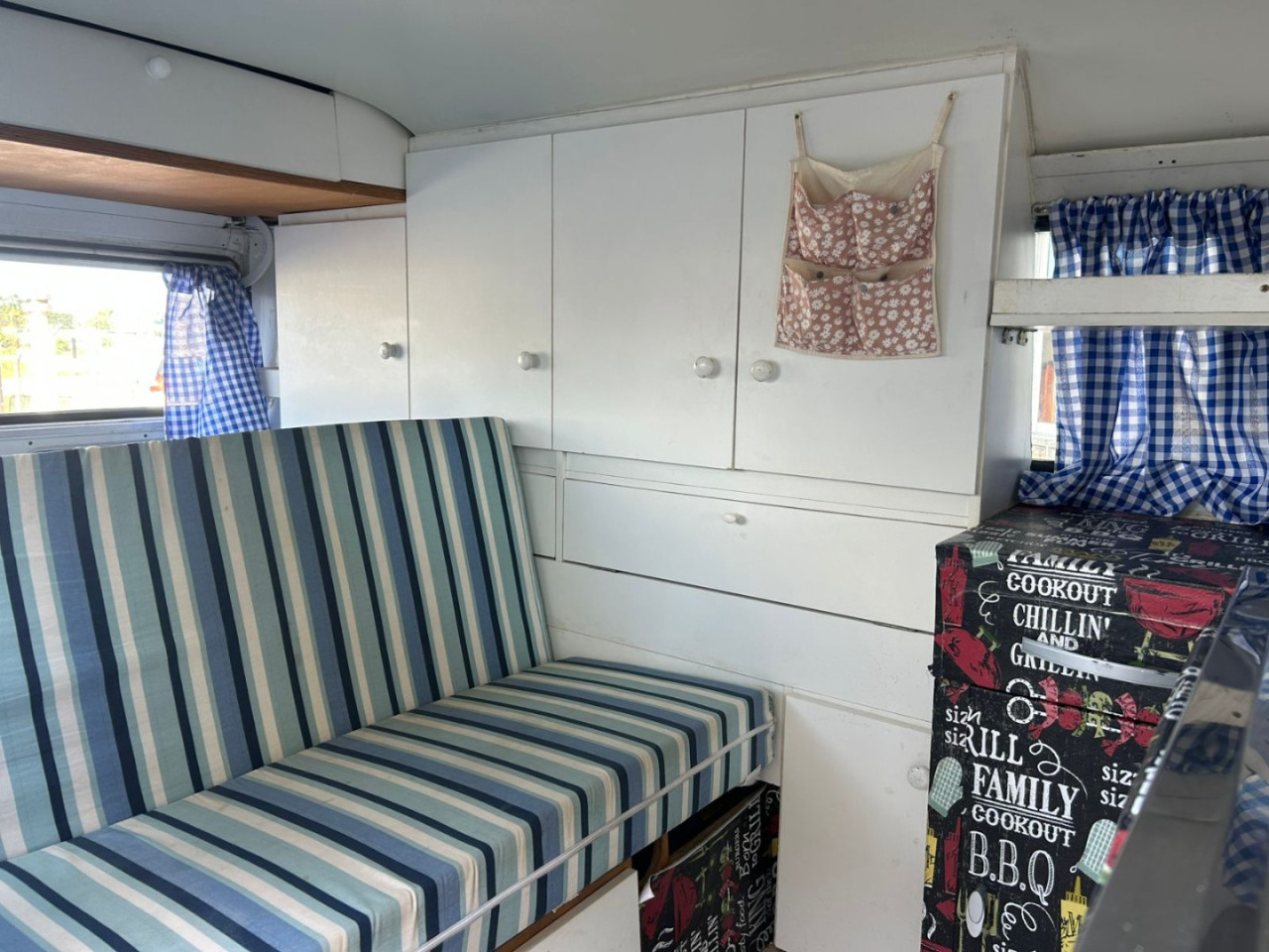 VOLKSWAGEN Kombi 1.6 TRAILER