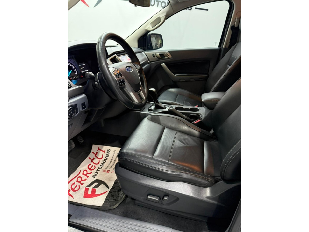 FORD Ranger 3.2 20V XLT 4X4 CABINE DUPLA TURBO DIESEL AUTOMÁTICO