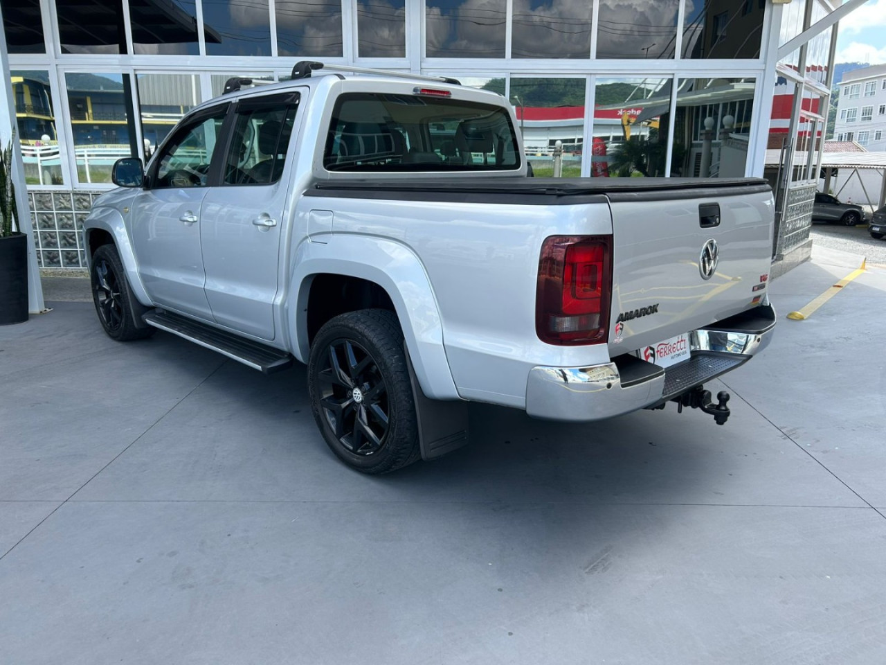 VOLKSWAGEN Amarok 3.0 V6 CABINE DUPLA HIGHLINE 4X4 TURBO INTERCOOLER AUTOMÁTICO