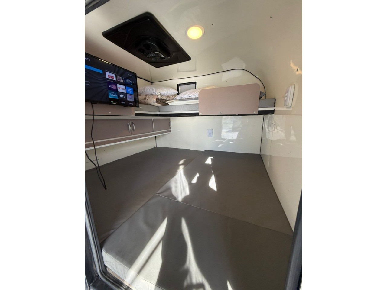 TERCEIRO EIXO Mini Trailer Família 4 PESSOAS