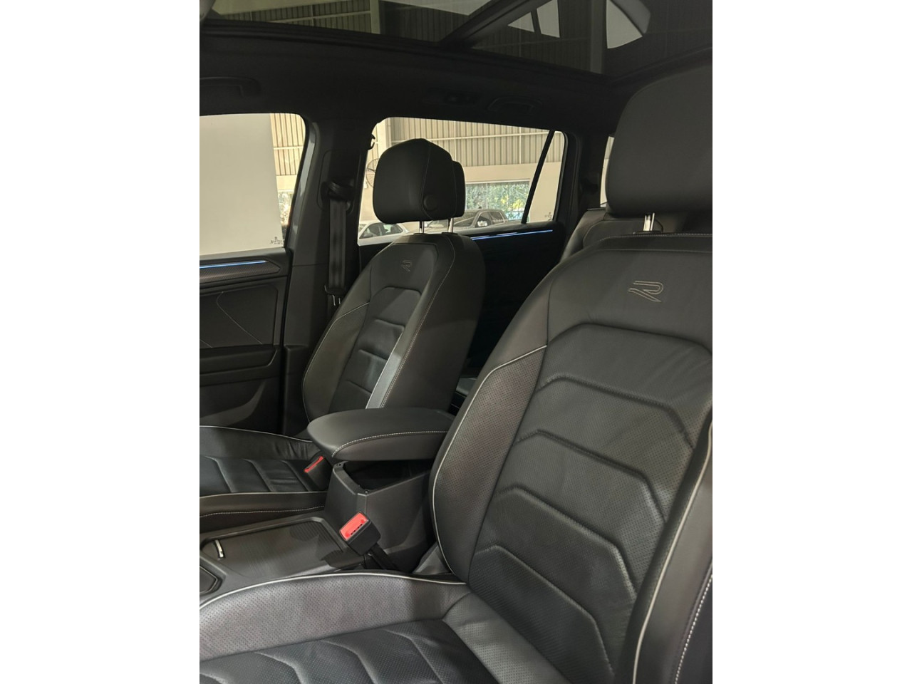 VOLKSWAGEN Tiguan 2.0 300 TSI ALLSPACE R-LINE TURBO AUTOMÁTICO