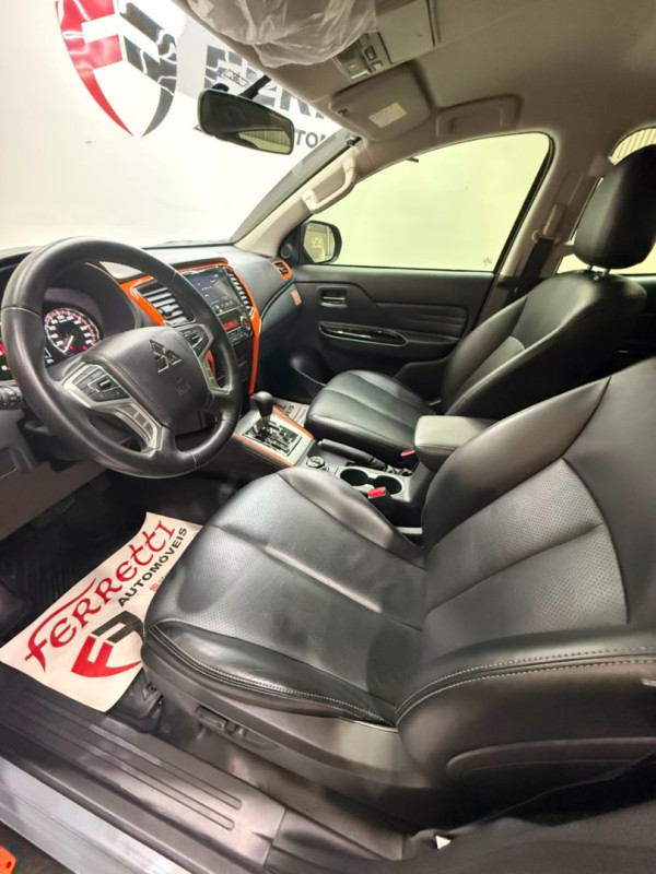 MITSUBISHI L 200 Triton 2.4 16V SPORT SAVANA SERTÕES 4X4 CABINE DUPLA TURBO DIESEL AUTOMÁTICO