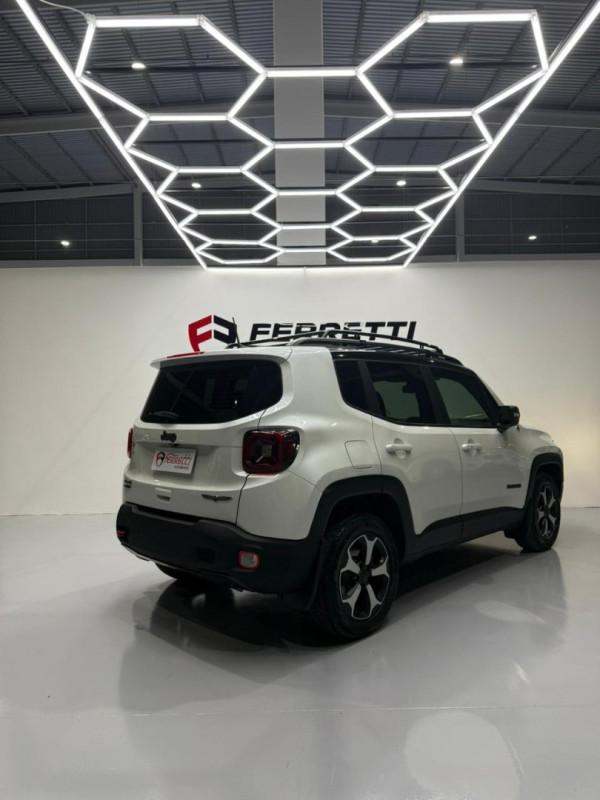 JEEP Renegade 2.0 16V 4P TURBO DIESEL TRAILHAWK 4X4 AUTOMÁTICO