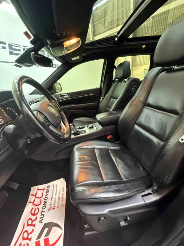 JEEP Grand Cherokee 3.0 V6 24V 4P 4X4 LIMITED TURBO DIESEL AUTOMÁTICO