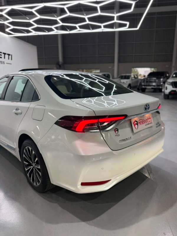 TOYOTA Corolla 1.8 16V 4P FLEX HÍBRIDO ALTIS A PREMIUM AUTOMÁTICO CVT