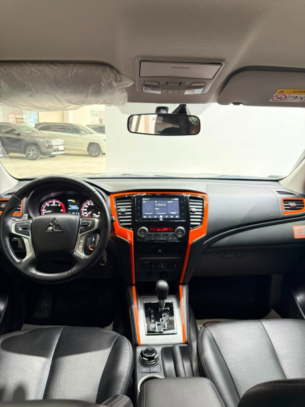 MITSUBISHI L 200 Triton 2.4 16V SPORT SAVANA SERTÕES 4X4 CABINE DUPLA TURBO DIESEL AUTOMÁTICO