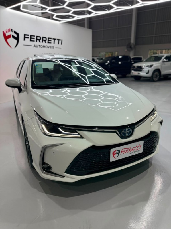 TOYOTA Corolla 1.8 16V 4P FLEX HÍBRIDO ALTIS A PREMIUM AUTOMÁTICO CVT