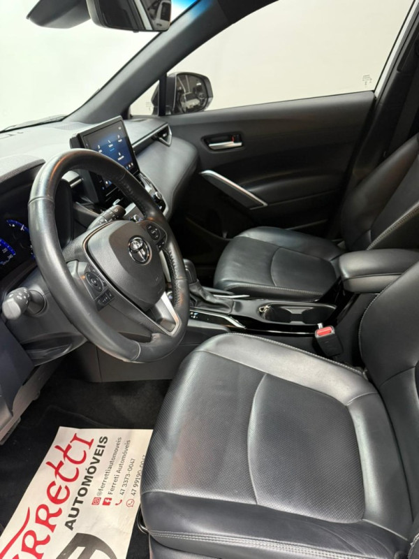 TOYOTA Corolla Cross 2.0 16V 4P FLEX VVT-IE XRE DIRECT SHIFT AUTOMÁTICO CVT