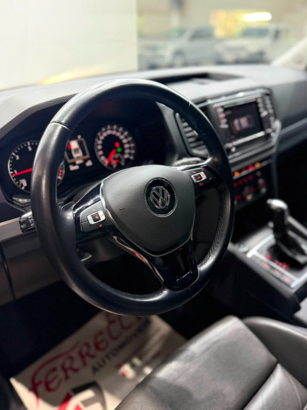 VOLKSWAGEN Amarok 3.0 V6 CABINE DUPLA HIGHLINE 4X4 TURBO INTERCOOLER AUTOMÁTICO