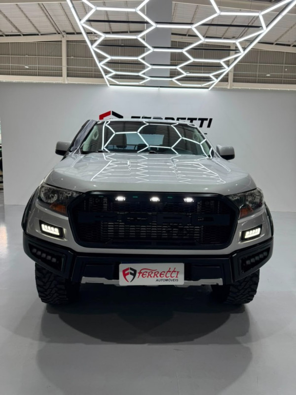 FORD Ranger 2.2 16V XLS DIESEL CABINE DUPLA AUTOMÁTICO