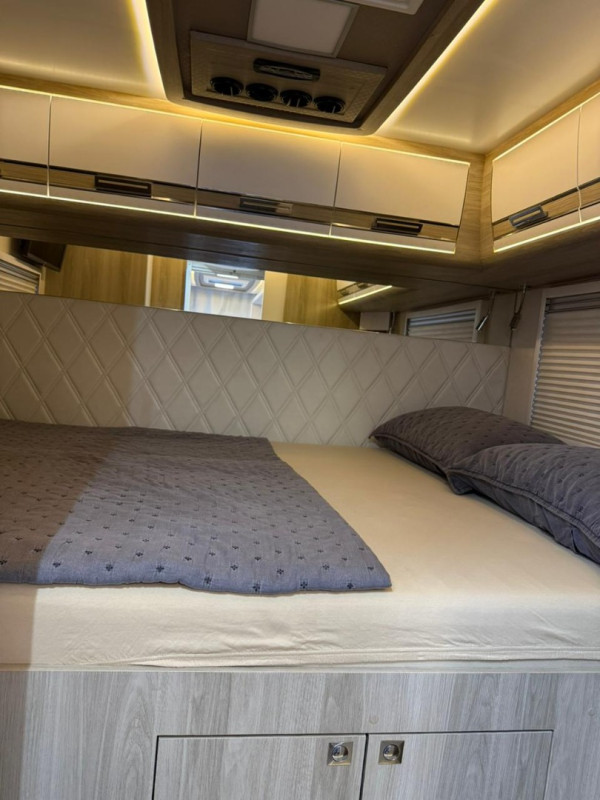 MERCEDES-BENZ Sprinter 2.0 CDI TURBO DIESEL FURGÃO 517 CHASSI LONGO
