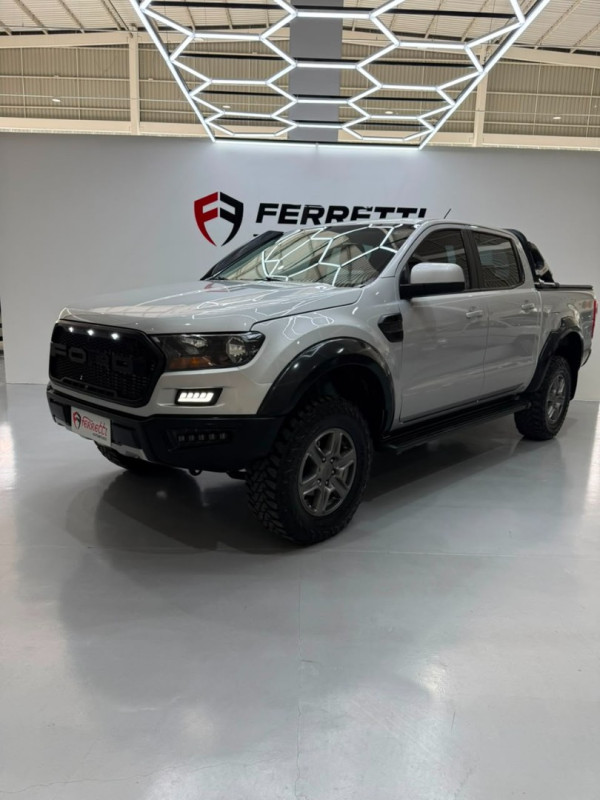 FORD Ranger 2.2 16V XLS DIESEL CABINE DUPLA AUTOMÁTICO
