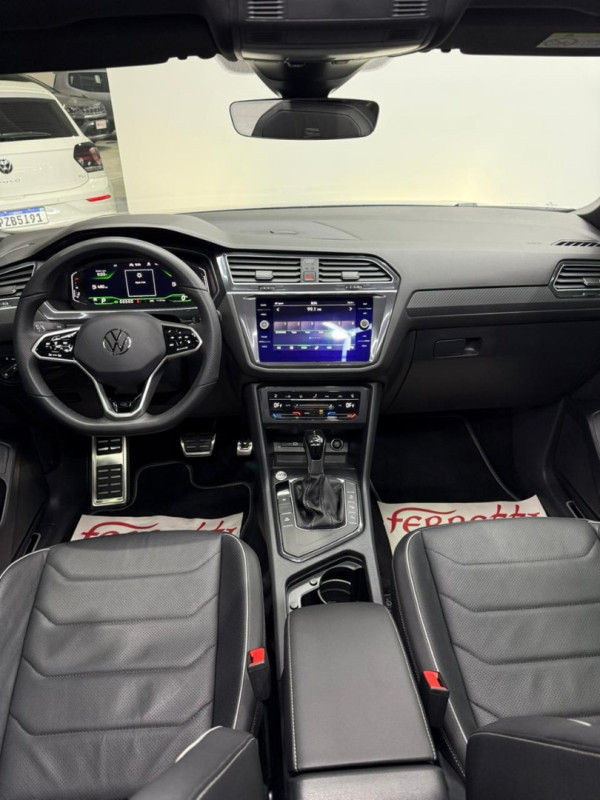 VOLKSWAGEN Tiguan 2.0 16V 4P TSI 300 TURBO R-LINE AUTOMÁTICO