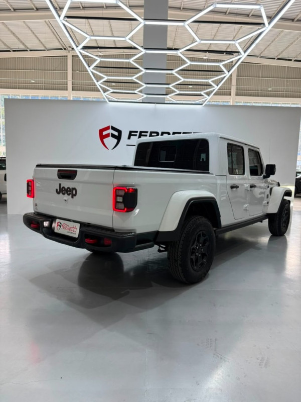 JEEP Gladiador 3.6 V6 32V 4P RUBICON 4X4 AUTOMÁTICO