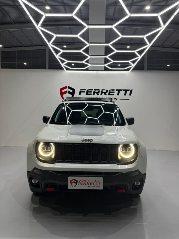 JEEP Renegade 2.0 16V 4P TURBO DIESEL TRAILHAWK 4X4 AUTOMÁTICO