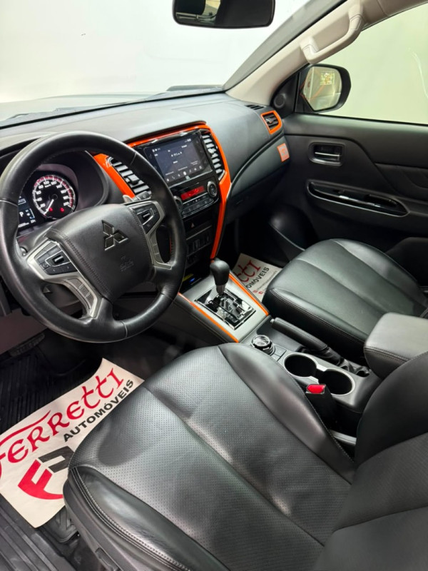 MITSUBISHI L 200 Triton 2.4 16V SPORT SAVANA SERTÕES 4X4 CABINE DUPLA TURBO DIESEL AUTOMÁTICO