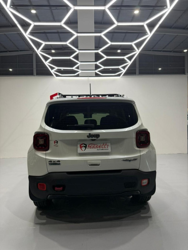 JEEP Renegade 2.0 16V 4P TURBO DIESEL TRAILHAWK 4X4 AUTOMÁTICO