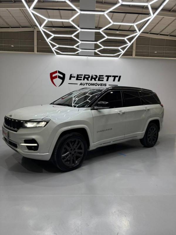 JEEP Commander 2.2 TURBO DIESEL OVERLAND 4X4 AUTOMÁTICO AT9