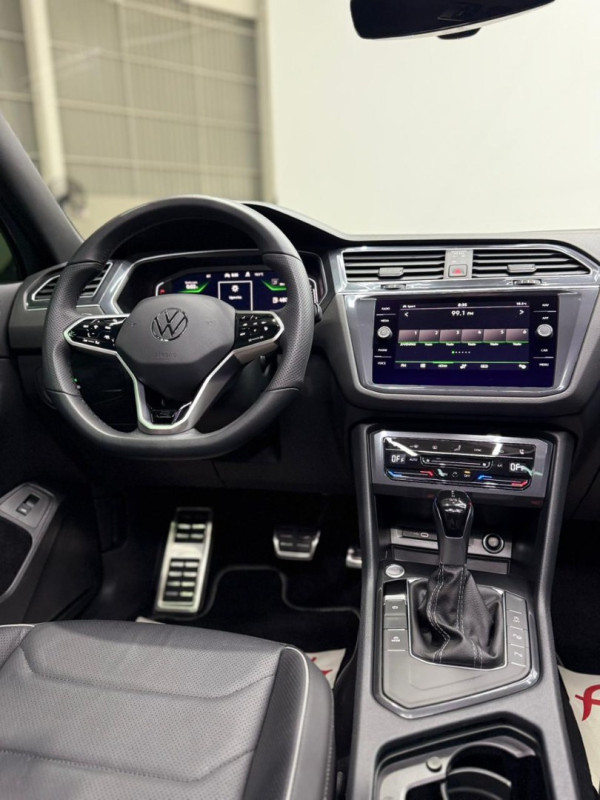 VOLKSWAGEN Tiguan 2.0 16V 4P TSI 300 TURBO R-LINE AUTOMÁTICO