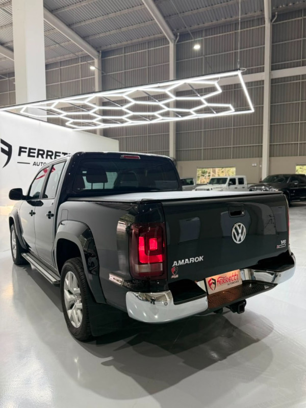 VOLKSWAGEN Amarok 3.0 V6 CABINE DUPLA HIGHLINE 4X4 TURBO INTERCOOLER AUTOMÁTICO