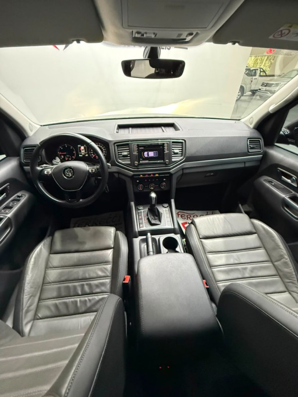 VOLKSWAGEN Amarok 3.0 V6 CABINE DUPLA HIGHLINE 4X4 TURBO INTERCOOLER AUTOMÁTICO