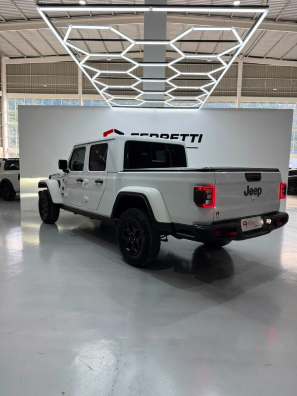 JEEP Gladiador 3.6 V6 32V 4P RUBICON 4X4 AUTOMÁTICO