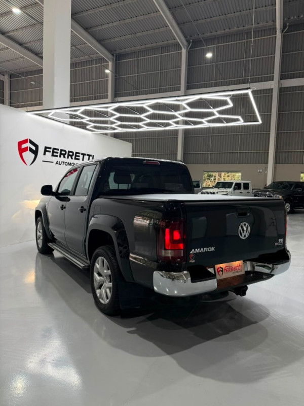 VOLKSWAGEN Amarok 3.0 V6 CABINE DUPLA HIGHLINE 4X4 TURBO INTERCOOLER AUTOMÁTICO