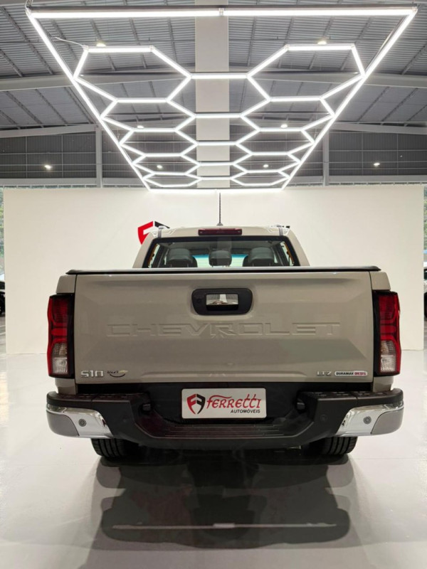 CHEVROLET S10 2.8 16V LTZ CABINE DUPLA 4X4 TURBO DIESEL AUTOMÁTICO