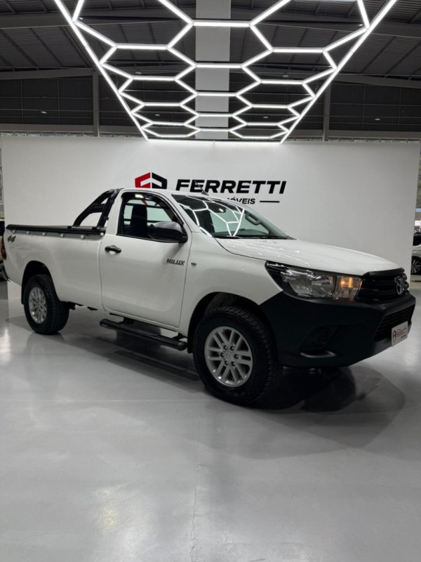 Hilux Caminhonete 2.8 4X4 DIESEL CABINE SIMPLES
