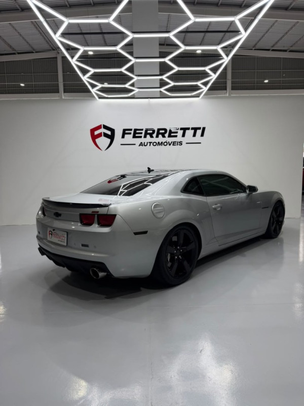 CHEVROLET Camaro 6.2 V8 32V 2SS COUPÉ AUTOMÁTICO