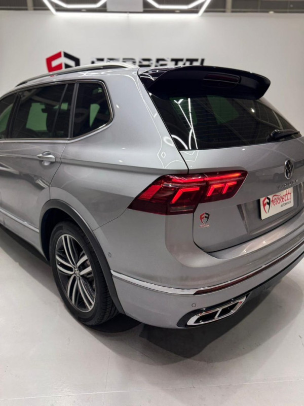VOLKSWAGEN Tiguan 2.0 16V 4P TSI 300 TURBO R-LINE AUTOMÁTICO