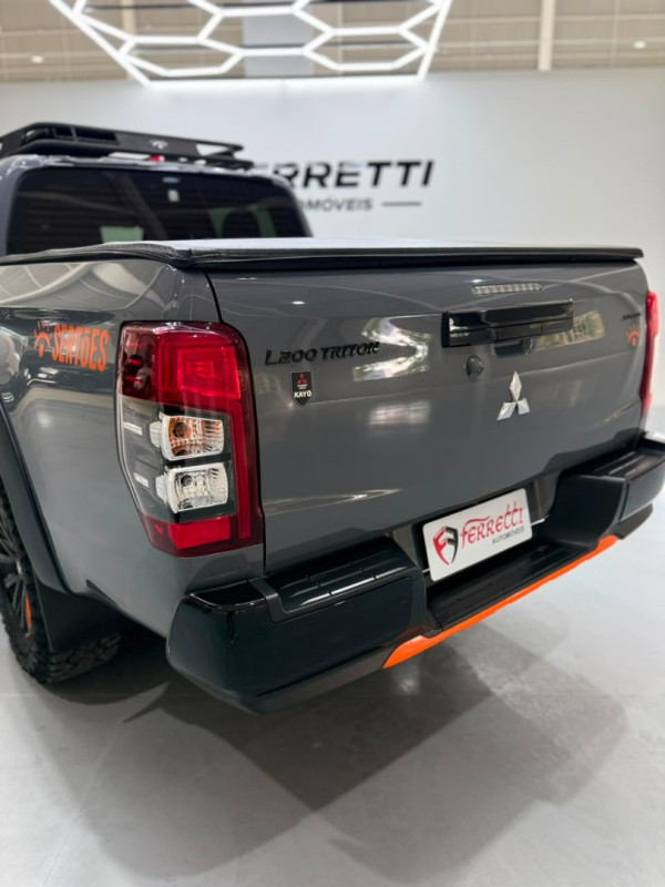 MITSUBISHI L 200 Triton 2.4 16V SPORT SAVANA SERTÕES 4X4 CABINE DUPLA TURBO DIESEL AUTOMÁTICO
