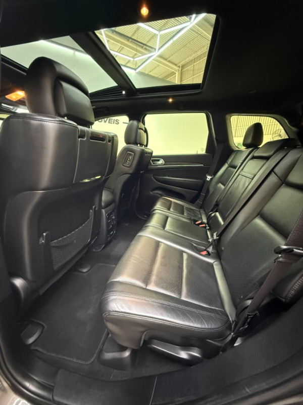 JEEP Grand Cherokee 3.0 V6 24V 4P 4X4 LIMITED TURBO DIESEL AUTOMÁTICO
