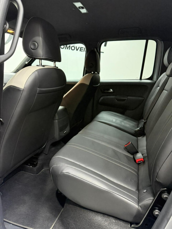 VOLKSWAGEN Amarok 3.0 V6 CABINE DUPLA HIGHLINE 4X4 TURBO INTERCOOLER AUTOMÁTICO