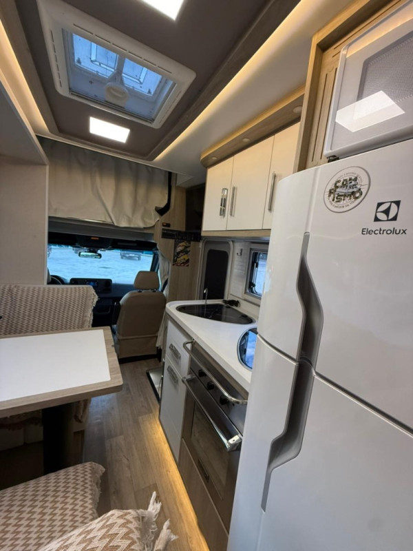 MERCEDES-BENZ Sprinter 2.0 CDI TURBO DIESEL FURGÃO 517 CHASSI LONGO