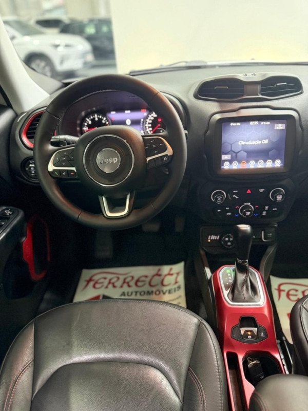 JEEP Renegade 2.0 16V 4P TURBO DIESEL TRAILHAWK 4X4 AUTOMÁTICO