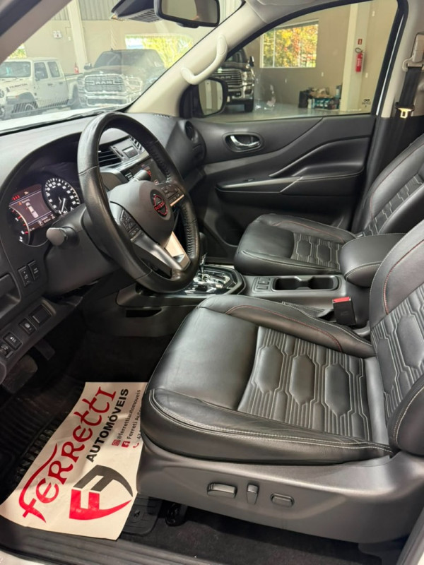 NISSAN Frontier 2.3 16V PRO4X CABINE DUPLA 4X4 BI-TURBO DIESEL AUTOMÁTICO