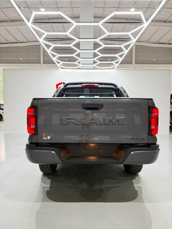 RAM Dakota 2.2 4P TURBO DIESEL WARLOCK 4X4 AUTOMÁTICO