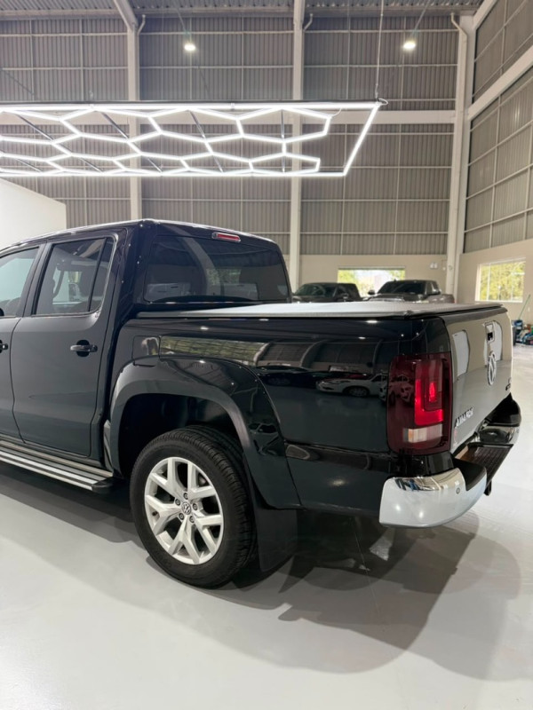 VOLKSWAGEN Amarok 3.0 V6 CABINE DUPLA HIGHLINE 4X4 TURBO INTERCOOLER AUTOMÁTICO