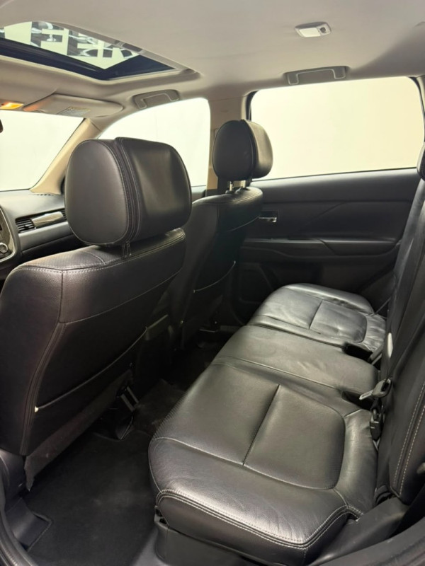 MITSUBISHI Outlander 2.2 16V 4P 4X4 DIESEL AUTOMÁTICO
