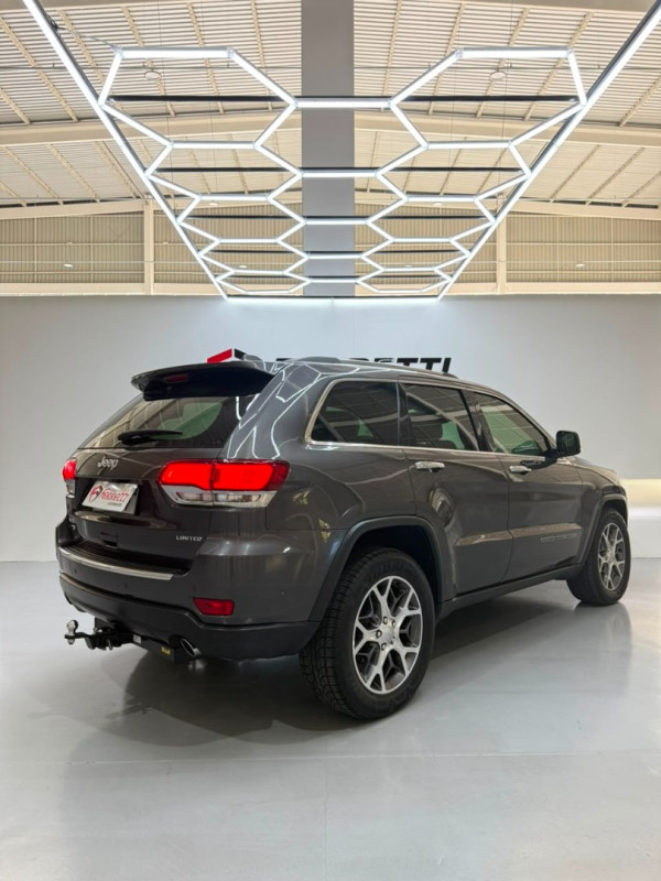 JEEP Grand Cherokee 3.0 V6 24V 4P 4X4 LIMITED TURBO DIESEL AUTOMÁTICO