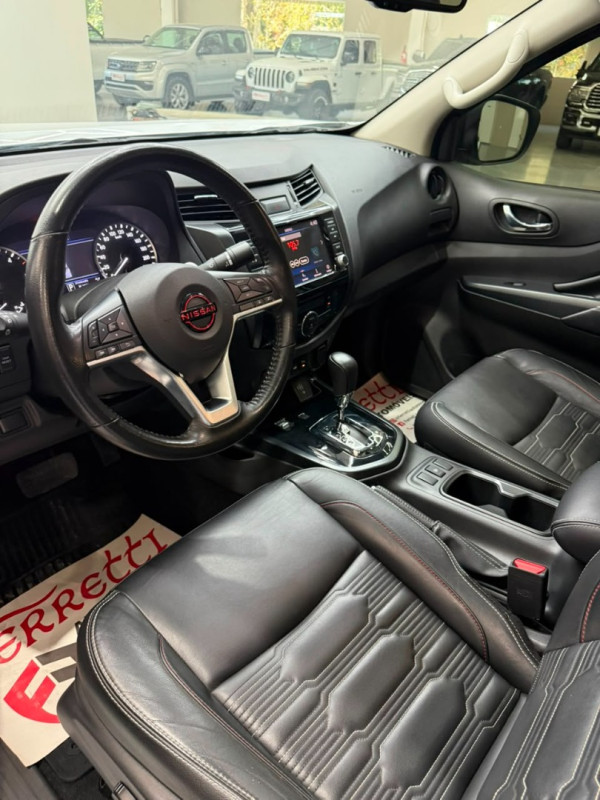 NISSAN Frontier 2.3 16V PRO4X CABINE DUPLA 4X4 BI-TURBO DIESEL AUTOMÁTICO