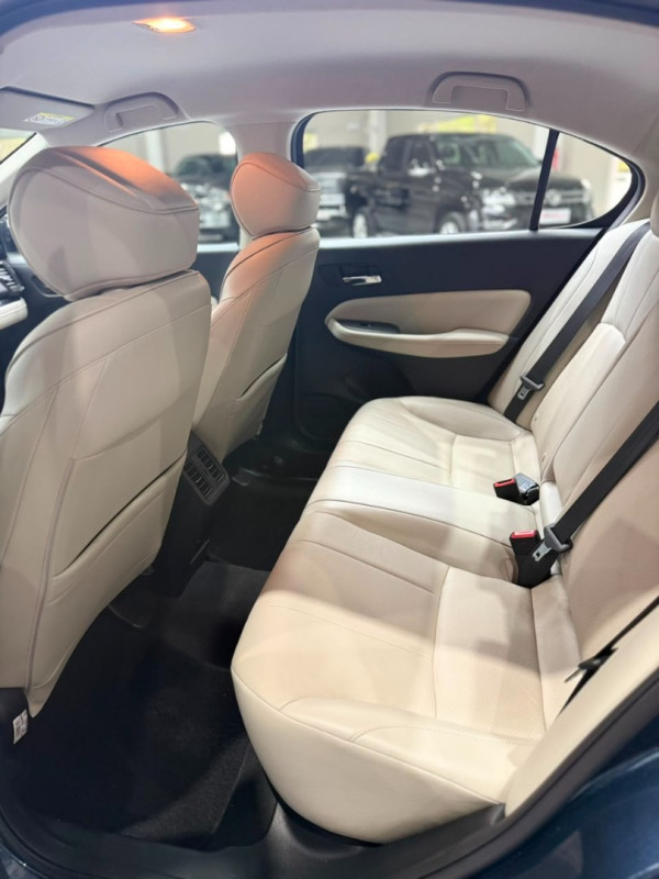 HONDA City Sedan 1.5 16V 4P FLEX TOURING AUTOMÁTICO CVT